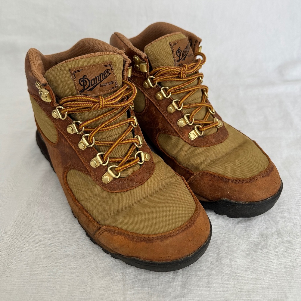Women's Danner Jag Hiking Boots (Size 8)